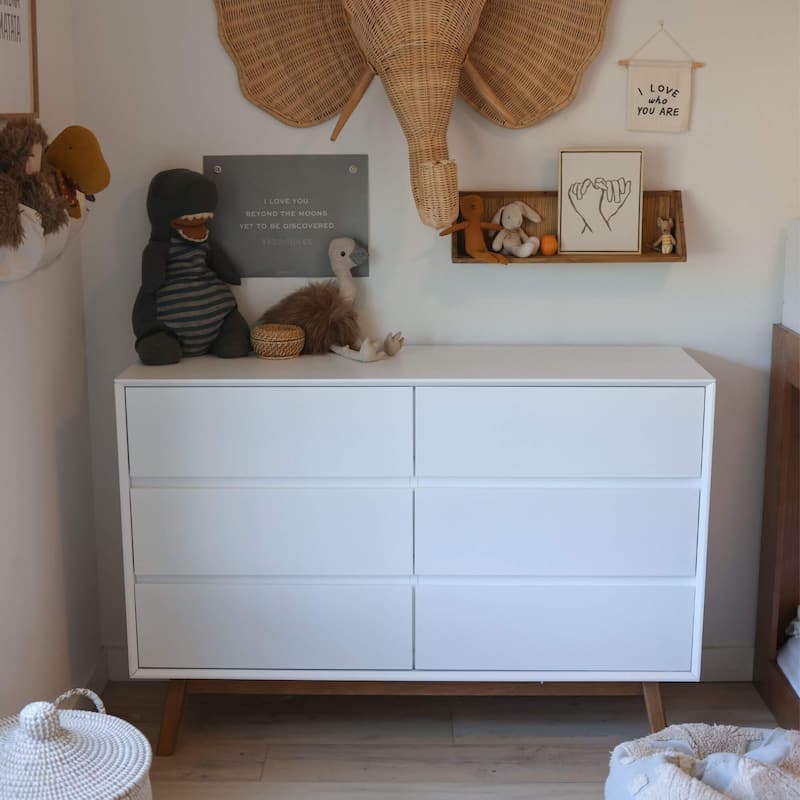 Max and Lily Mid-Century Modern 6-Drawer Dresser