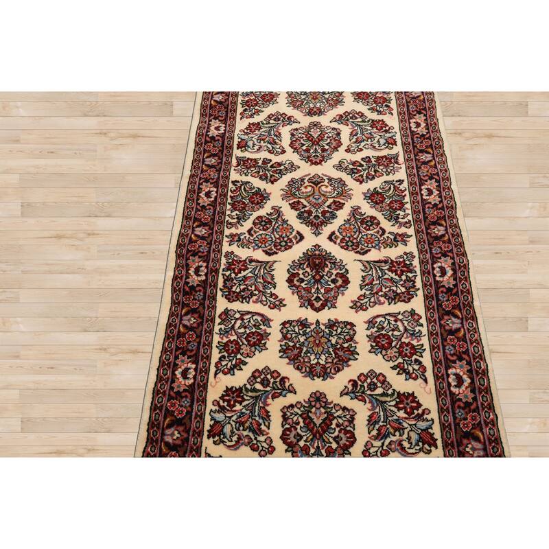 2'9''x13'1'' Runner Hand Knotted Wool Ivory Sarouk Traditional Rug - 2' 9'' x 13' 1''