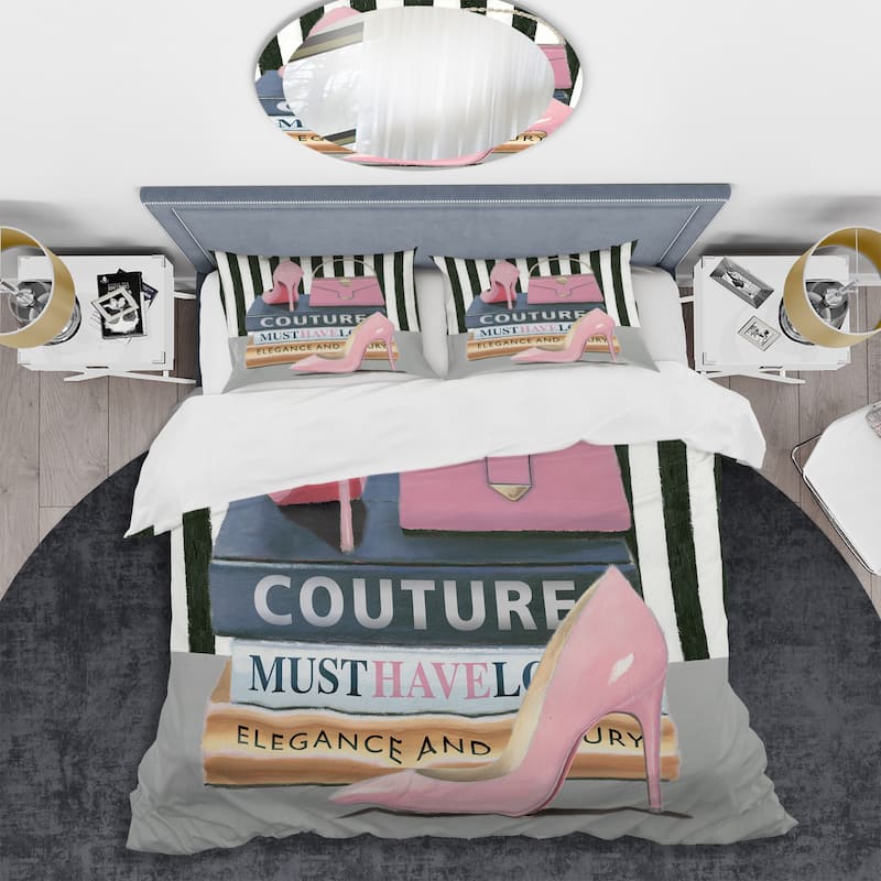 Designart 'Glam fashion High Heels VII' Glam Bedding Set - Duvet Cover & Shams