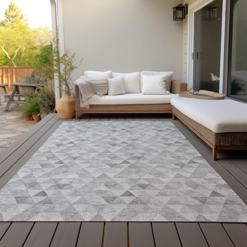 Machine Washable Indoor/ Outdoor Chantille Contemporary Mosaic Rug