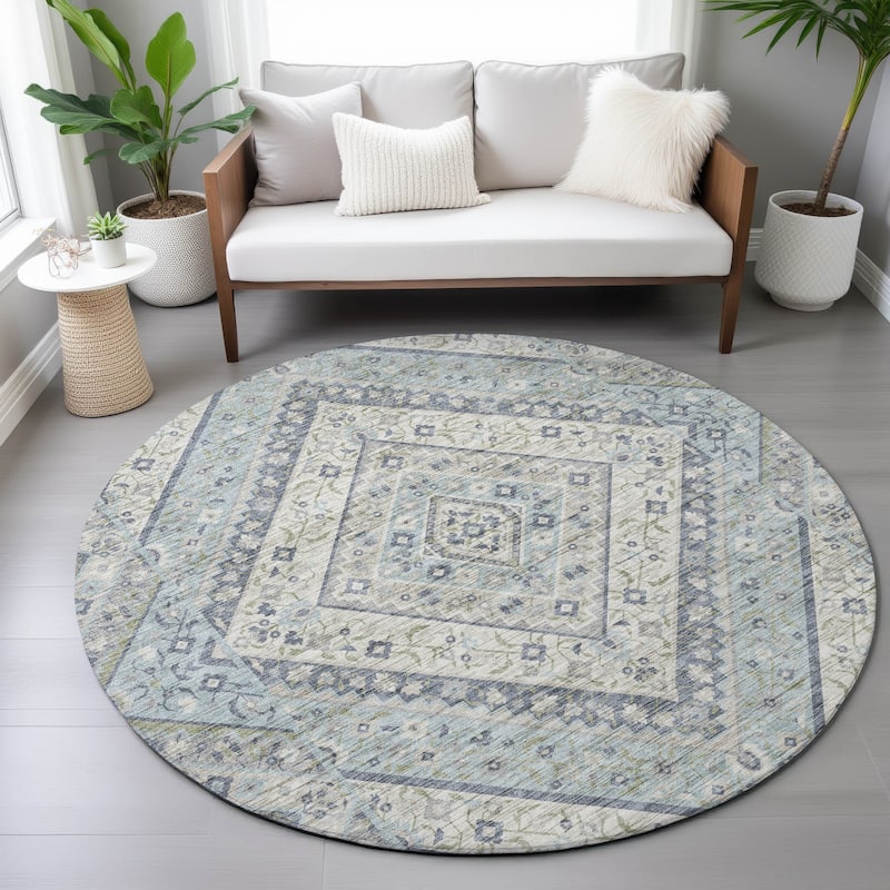 Machine Washable Indoor/Outdoor Traditional Ali Chantille Rug