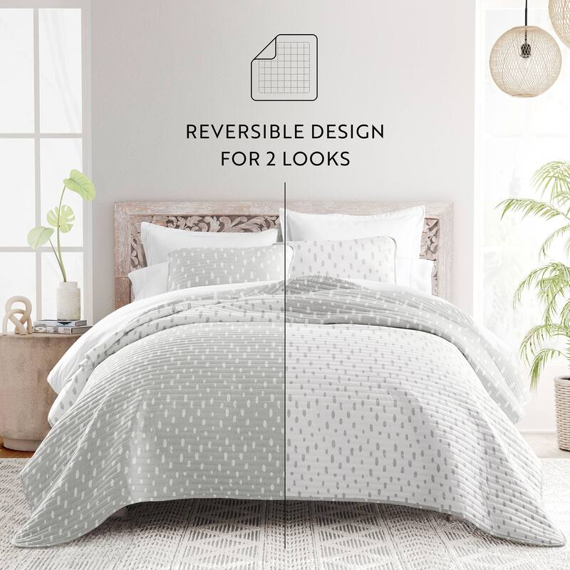 Becky Cameron All Season 3 Piece Painted Dots Reversible Quilt Set with Shams