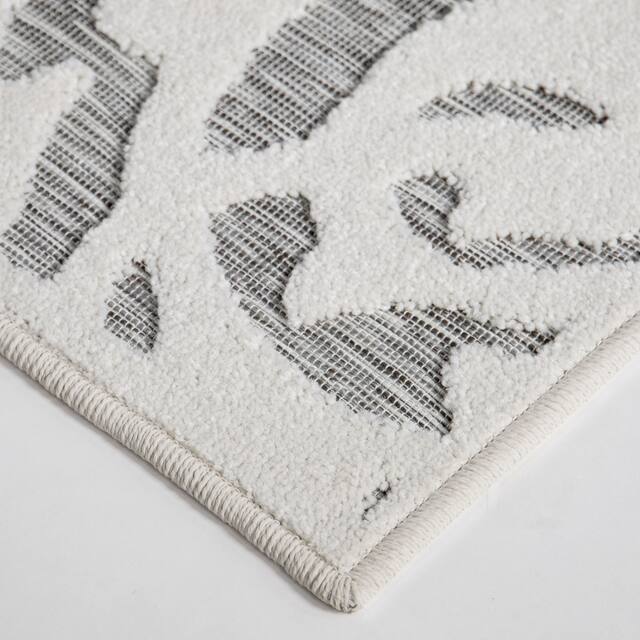 My Texas House by Orian Lady Bird Area Rug