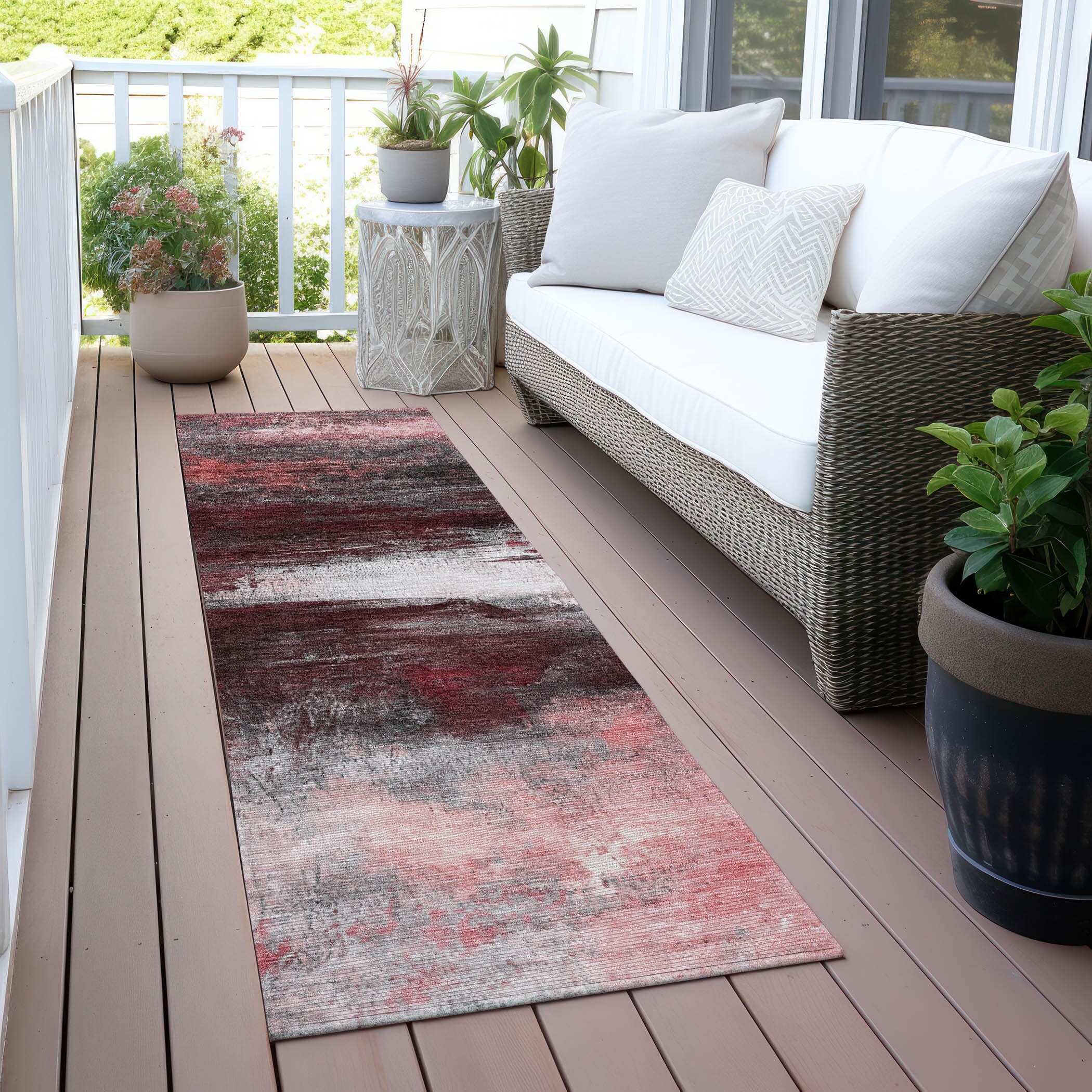 Machine Washable Indoor/Outdoor Modern Sleek Chantille Rug