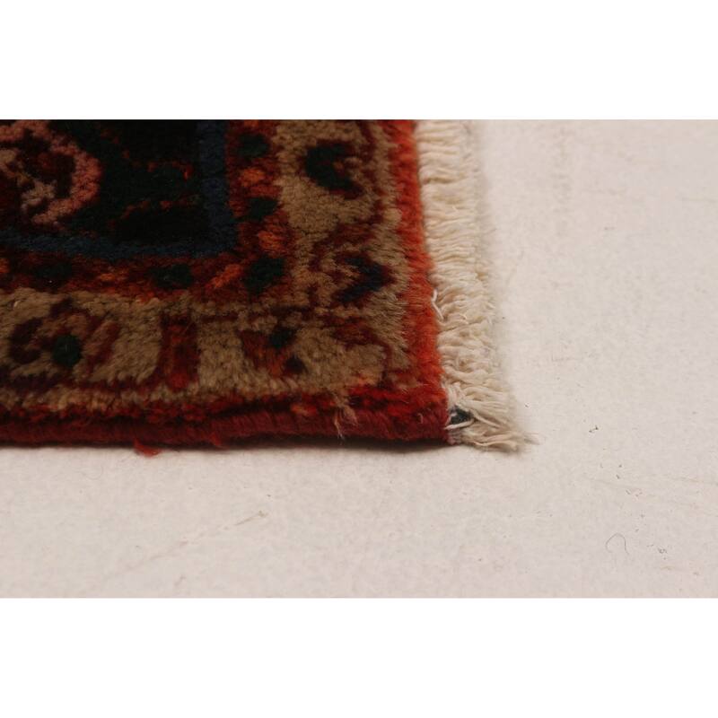 Andelz Red Rug 4'5" x 6'9" - 4'5 x 6'9