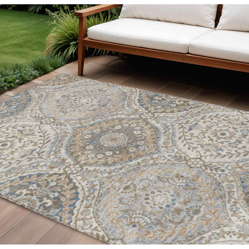 HomeRoots Floral Traditional Rectangle Outdoor Rug