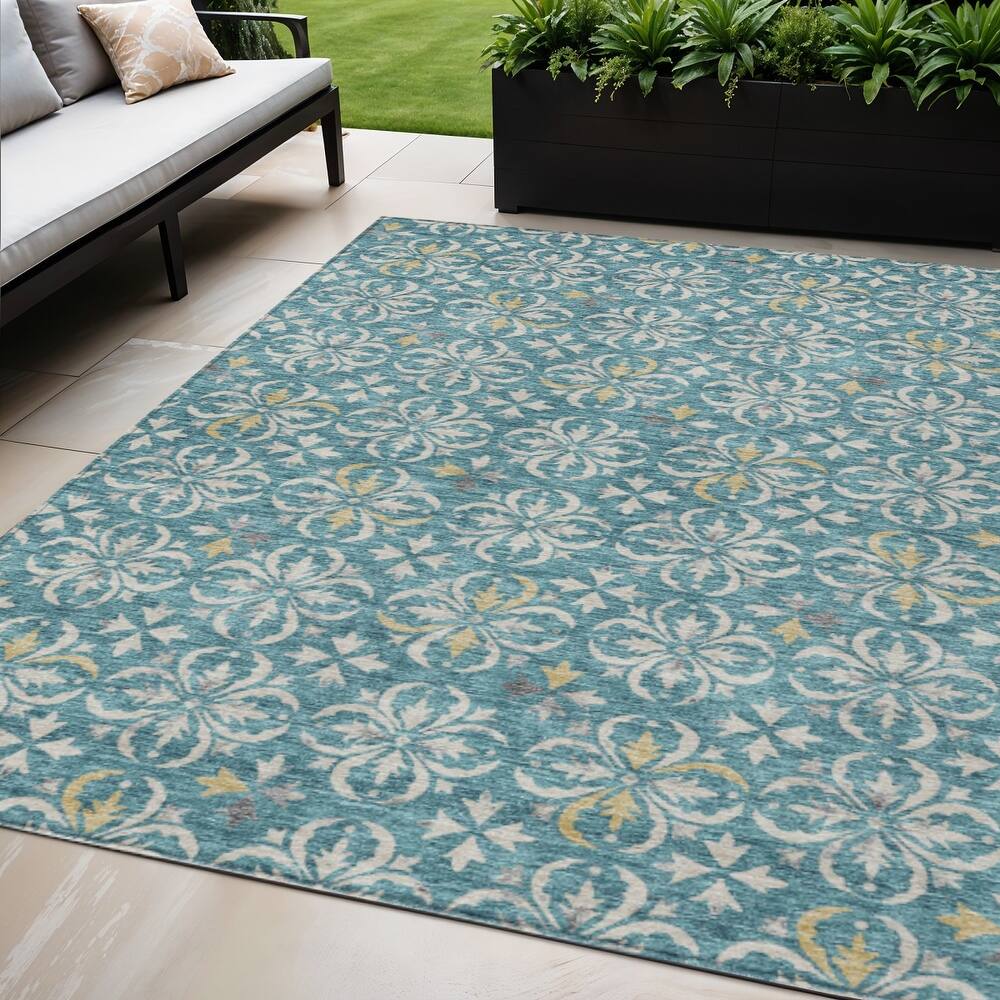 HomeRoots Floral Transitional Rectangle Outdoor Rug
