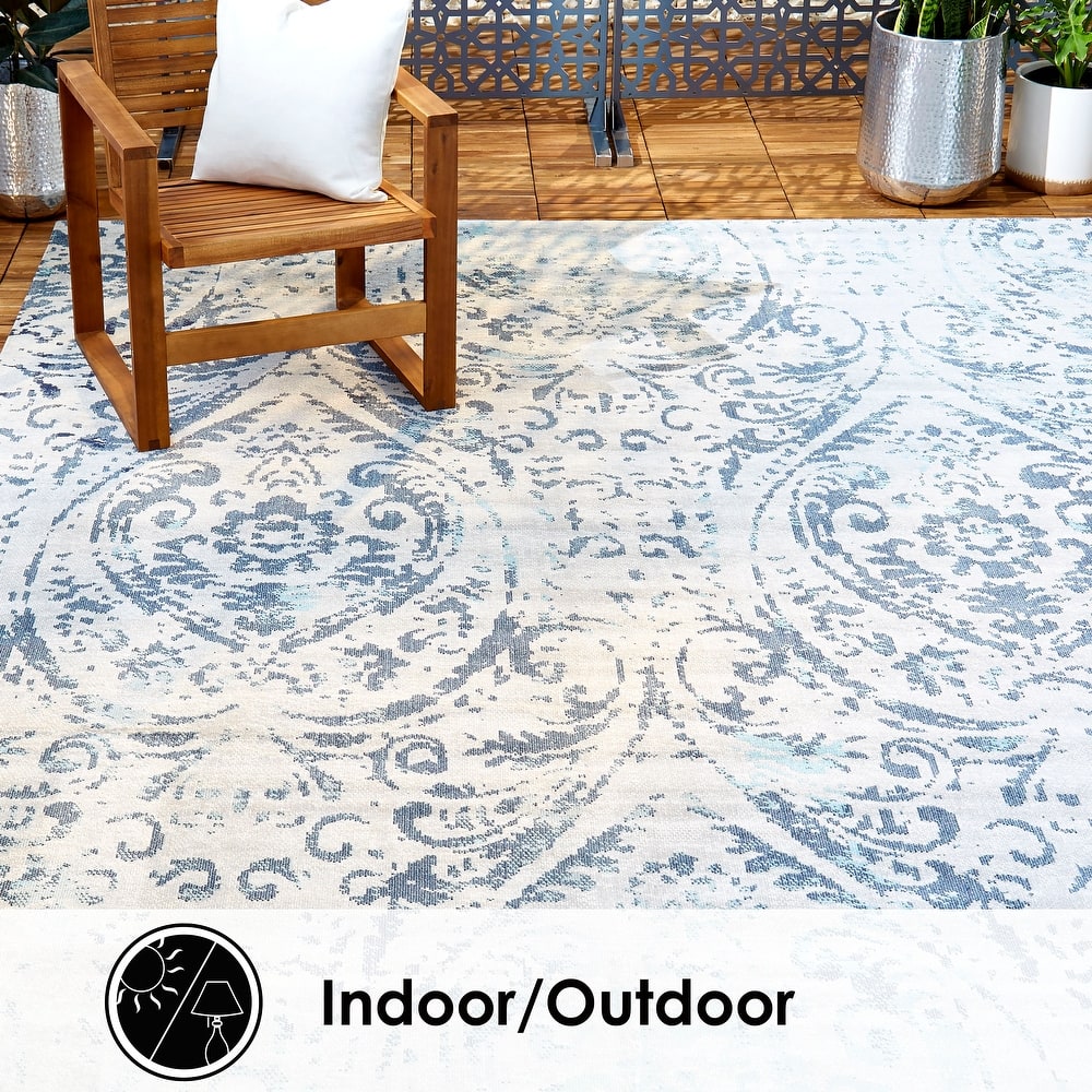 Nicole Miller Patio Sofia Juniper Area Rug