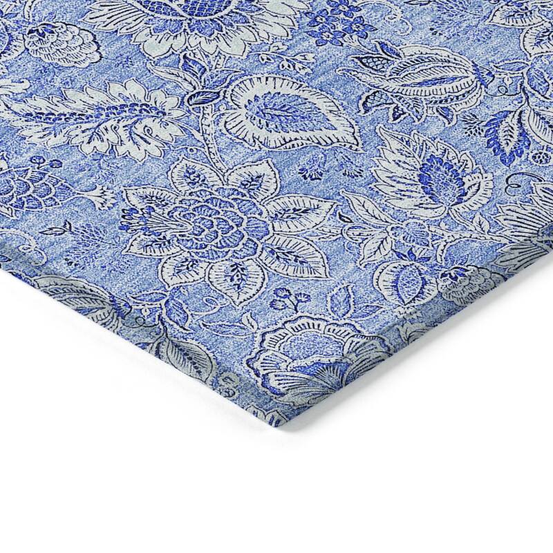 HomeRoots Floral Transitional Rectangle Outdoor Rug