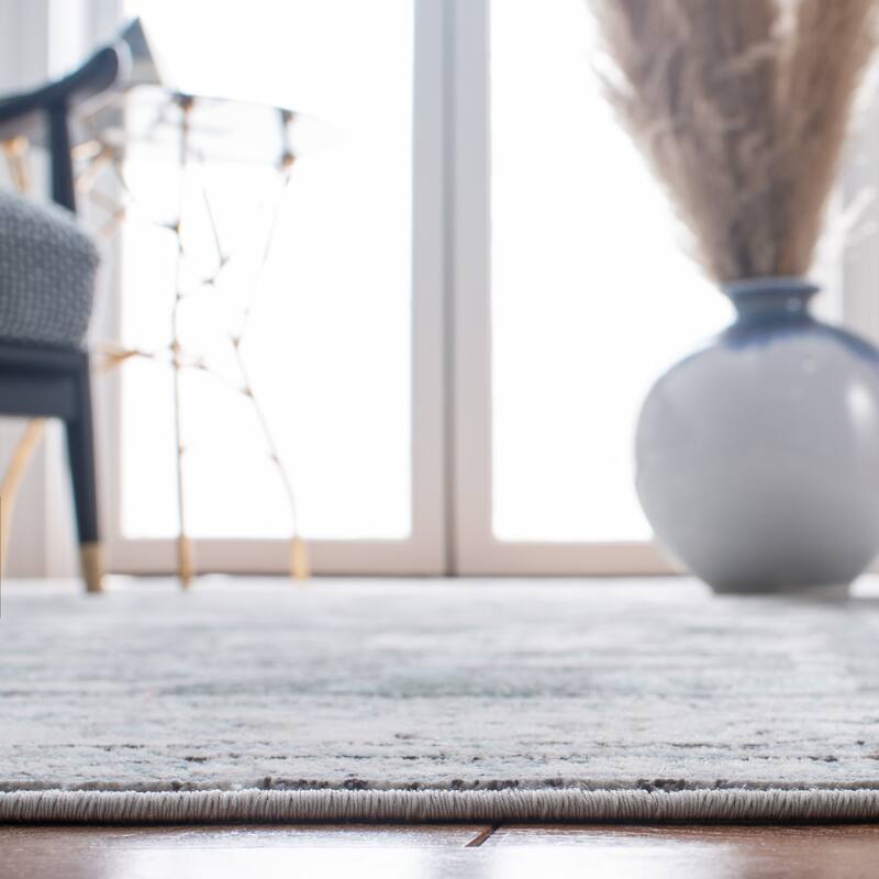 SAFAVIEH History Vigita Modern Rug