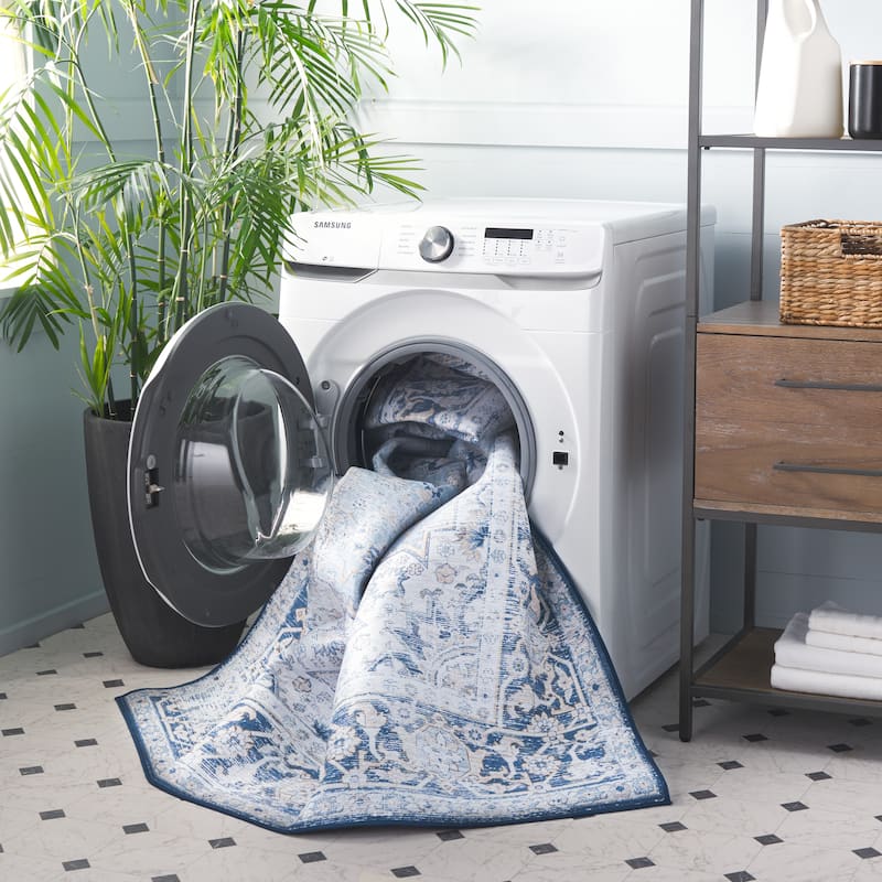 SAFAVIEH Tucson Machine Washable Slip Resistant Emmie Traditional Rug - 2'6" x 4' - Light Blue/Navy