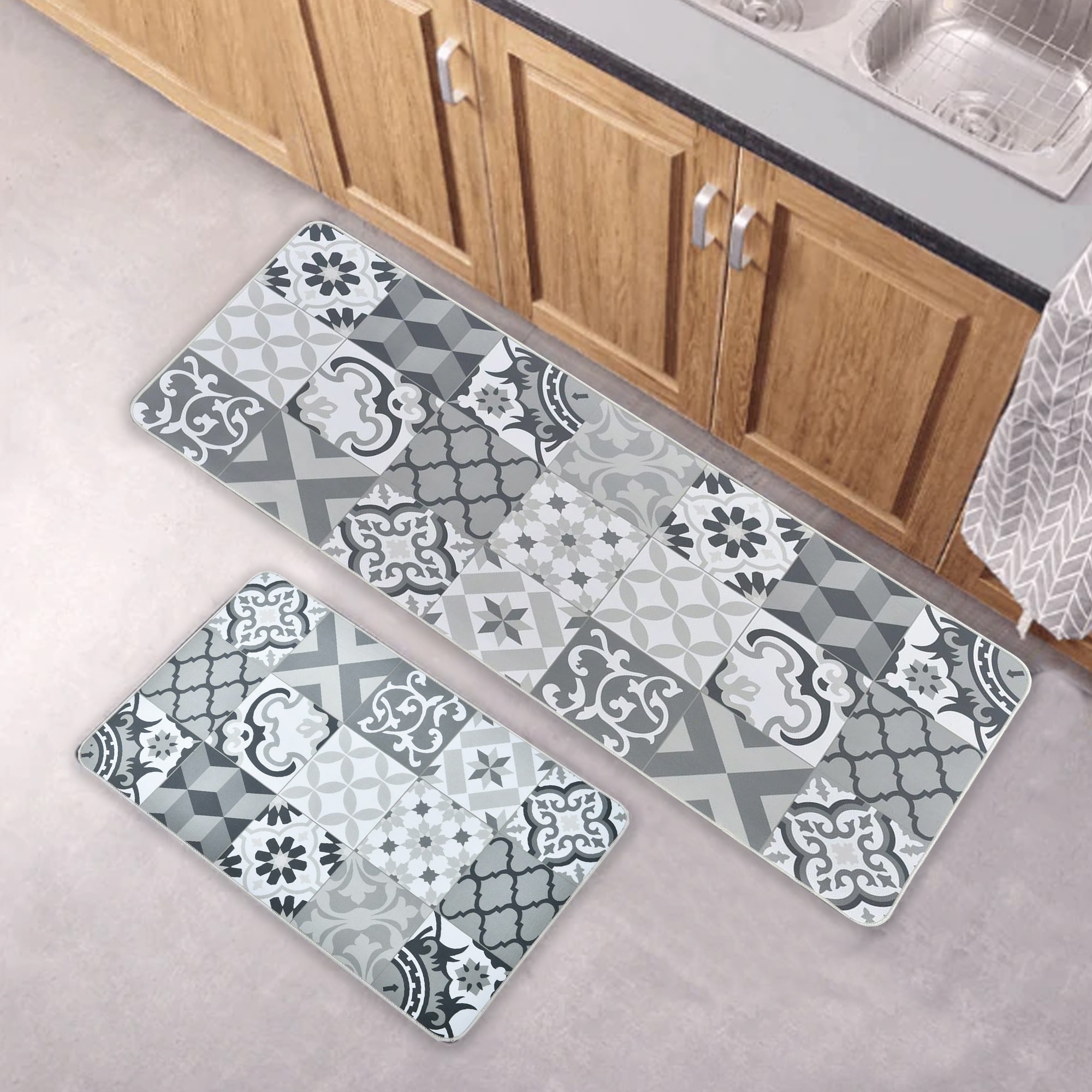 https://ak1.ostkcdn.com/images/products/is/images/direct/9858bb7d0286a069518e3d57805167cea562f25f/Ceramic-Tile-Pattern-Anti-Fatigue-Kitchen-Floor-Mat-32%22-x-20%22.jpg