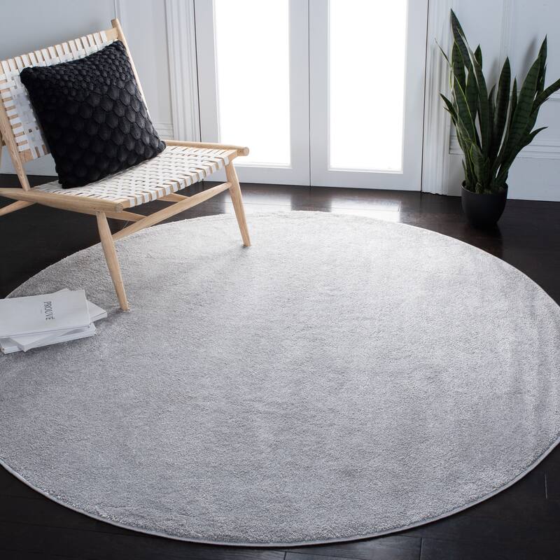 SAFAVIEH, Nonskid Gunde Solid Rug - 6'7" Round - Light Grey