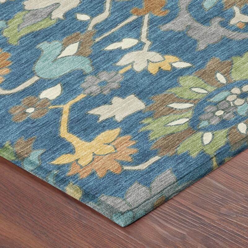 Machine Washable Indoor/ Outdoor Traditional Blanca Chantille Rug