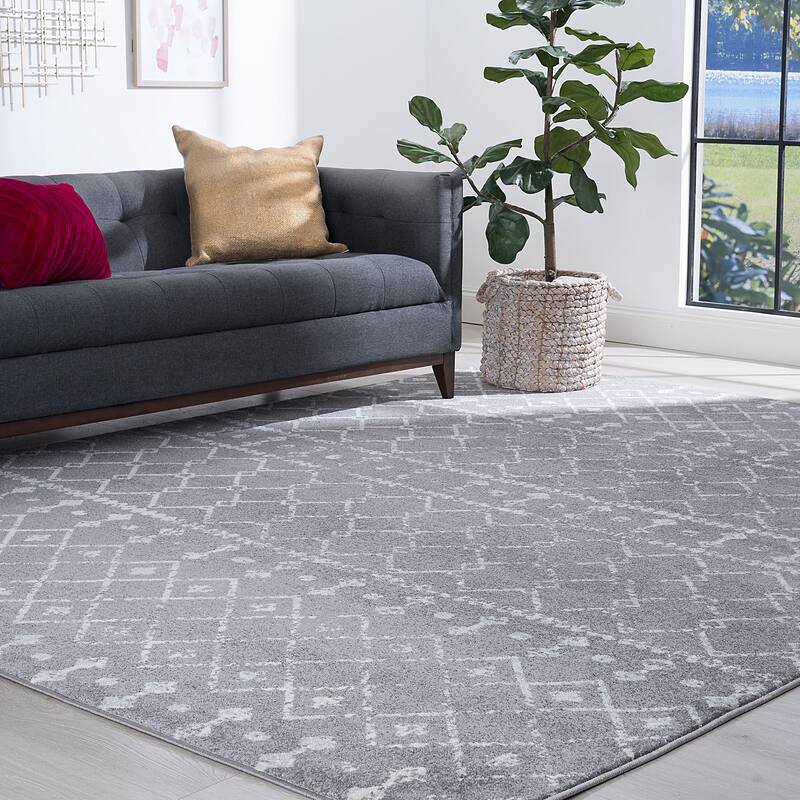 Jade Farmhouse Geometric Indoor Area Rug