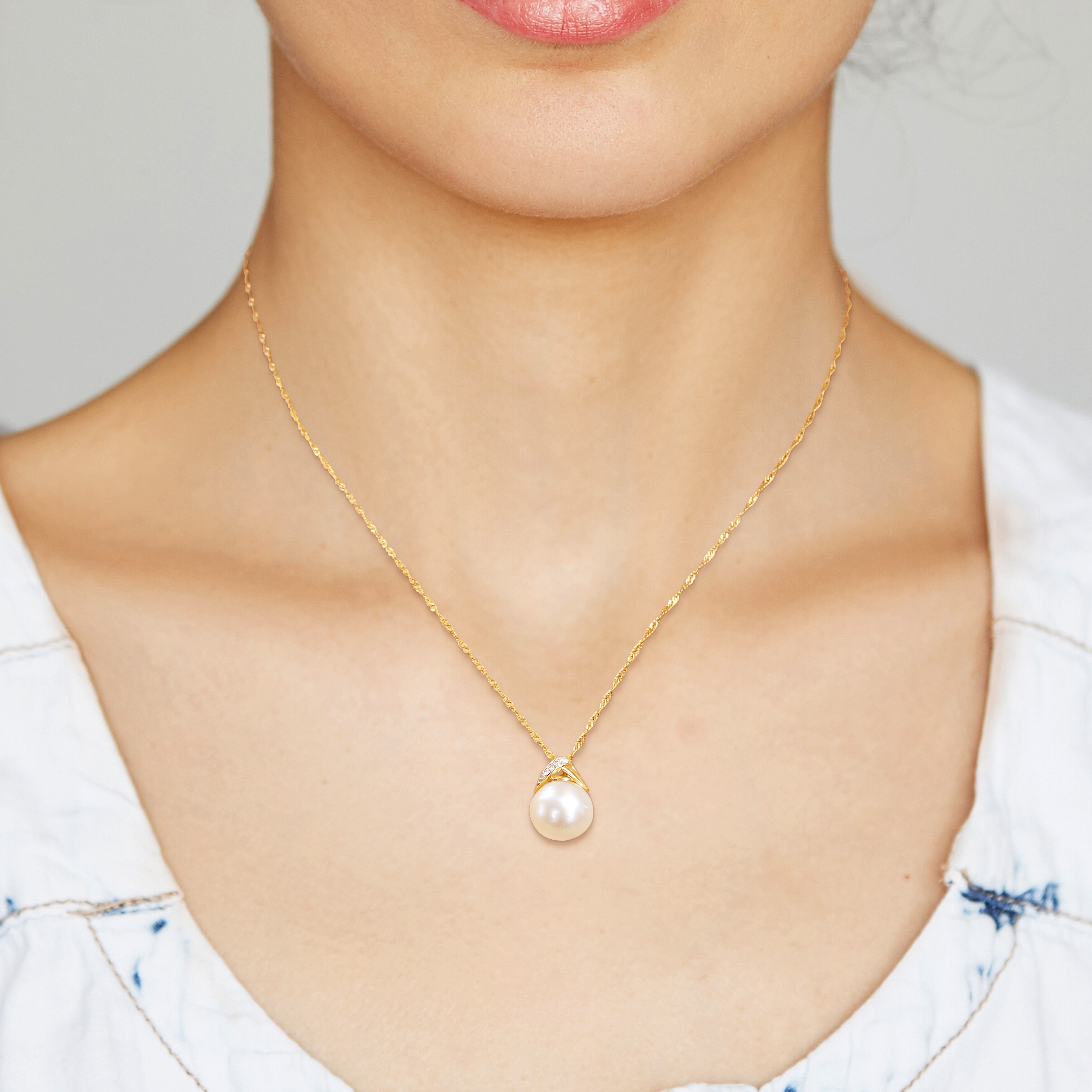 New Hot Aaa 12-12.5mm South Sea White Pearl Earring 14k New Hot Aaa 12-12.5mm South Sea White Pearl Earring 14k