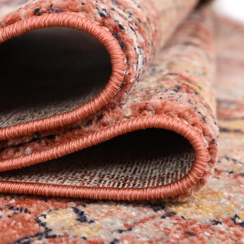 Traditional Nixa Collection Area Rug