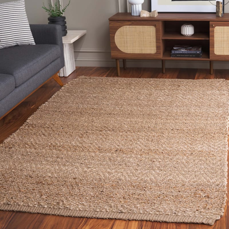 SAFAVIEH Handmade Natural Fiber Lilianna Jute Rug - 6' x 9' - Natural
