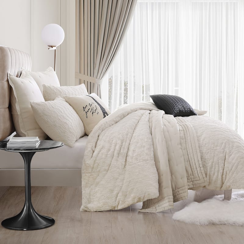 KARL LAGERFELD PARIS Heavenly Faux Fur Comforter Set
