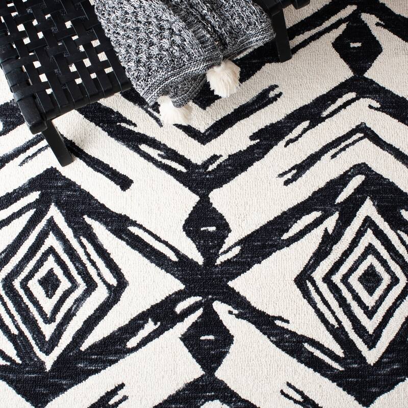SAFAVIEH Handmade Metro Jorine Modern Abstract Wool Rug