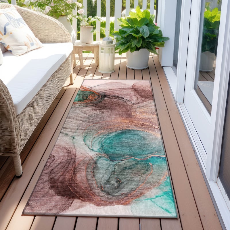 Machine Washable Indoor/ Outdoor Abstract Circles Chantille Rug