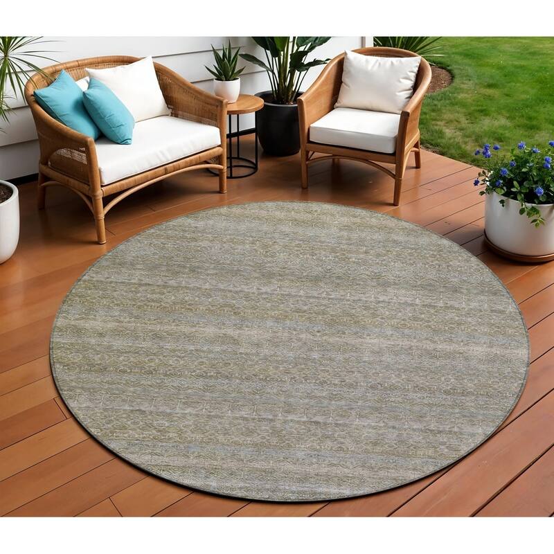 HomeRoots Striped Transitional Rectangle Outdoor Rug - 8' Round