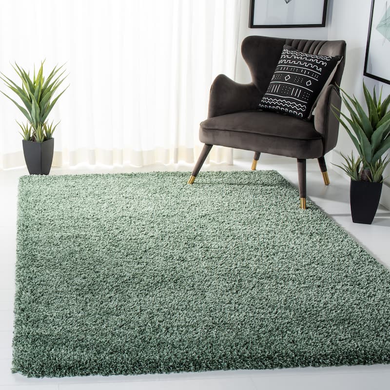 SAFAVIEH Hudson Shag Veroniki 2-inch Thick Rug - 5'3" x 7'6" - Green