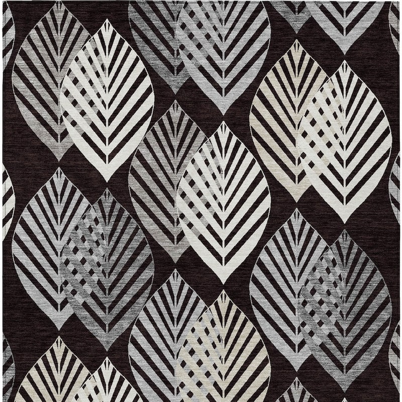 HomeRoots Floral Transitional Rectangle Outdoor Rug