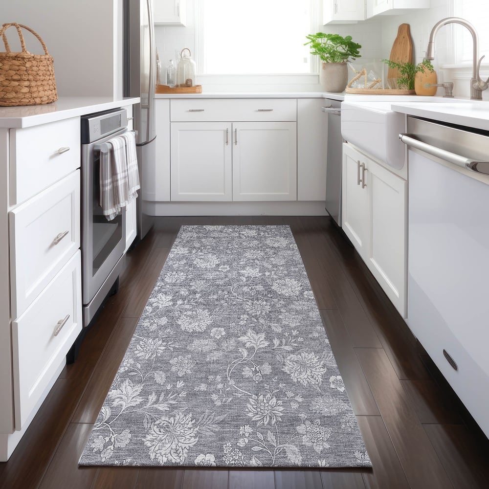 Machine Washable Indoor/ Outdoor Chantille Casual Floral Farmhouse Rug