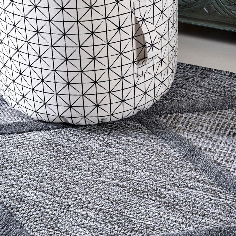 JONATHAN Y Talaia Diamond Trellis Indoor/Outdoor Area Rug