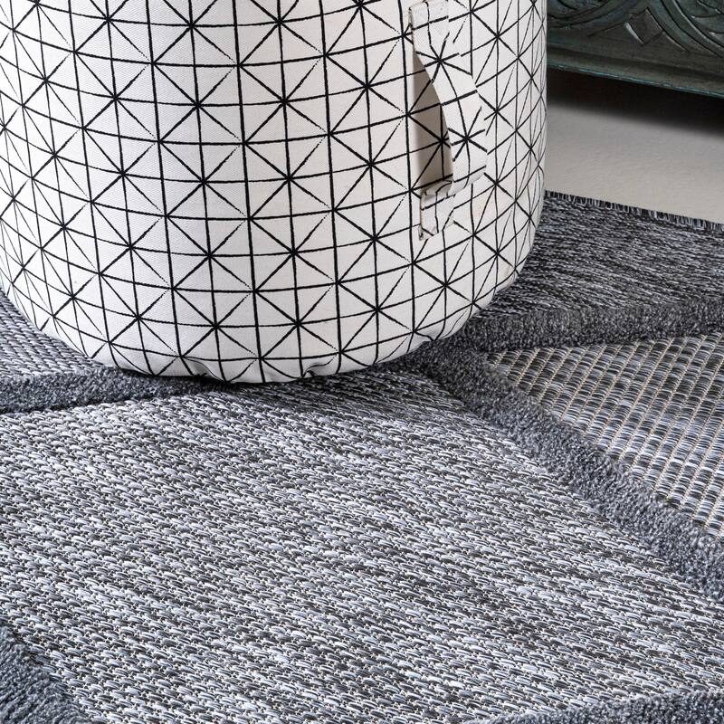 JONATHAN Y Talaia Diamond Trellis Indoor/Outdoor Area Rug