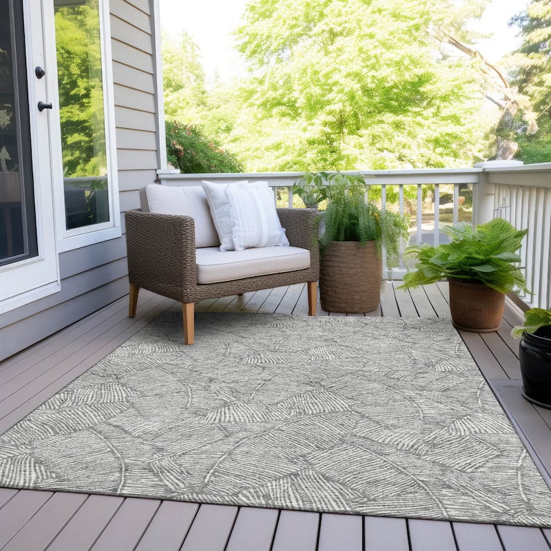 Machine Washable Indoor/ Outdoor Chantille Tropical Palm Rug - Gray - 3' x 5'