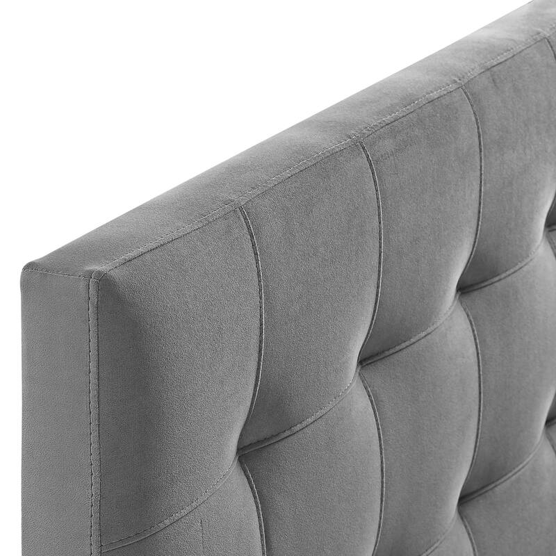 Carson Carrington Labbgard King Biscuit Tufted Velvet Headboard