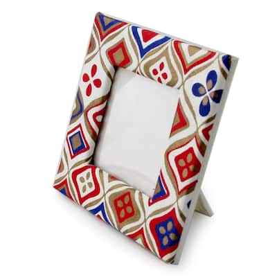 Novica Handmade Illusion Handmade Paper Photo Frame (2X2 In)