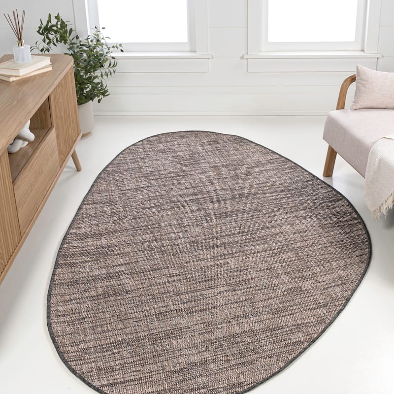 JONATHAN Y Callan Modern Rustic Abstract Indoor/Outdoor Shaped Area Rug - 5' x 8' - Natural/Black