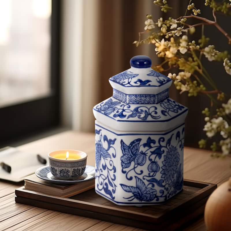 Sagebrook Home Ceramic Sandalwood Myrrh Candle, Chinoiserie Design 7" 7OZ - 4" x 4" x 7" - Chinoiserie Blue/white - 4" x 4" x 7"