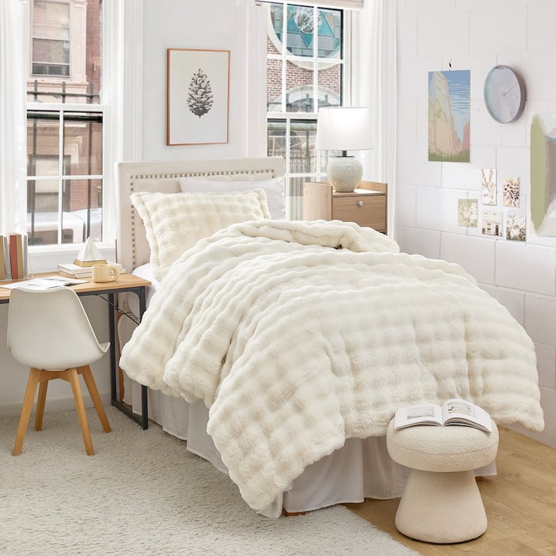 Chunky Bunny® on a Snowday - Coma Inducer® Oversized Comforter Set - Chunky Bunny® Reverse - Fluffy White - 2 Piece - Twin XL