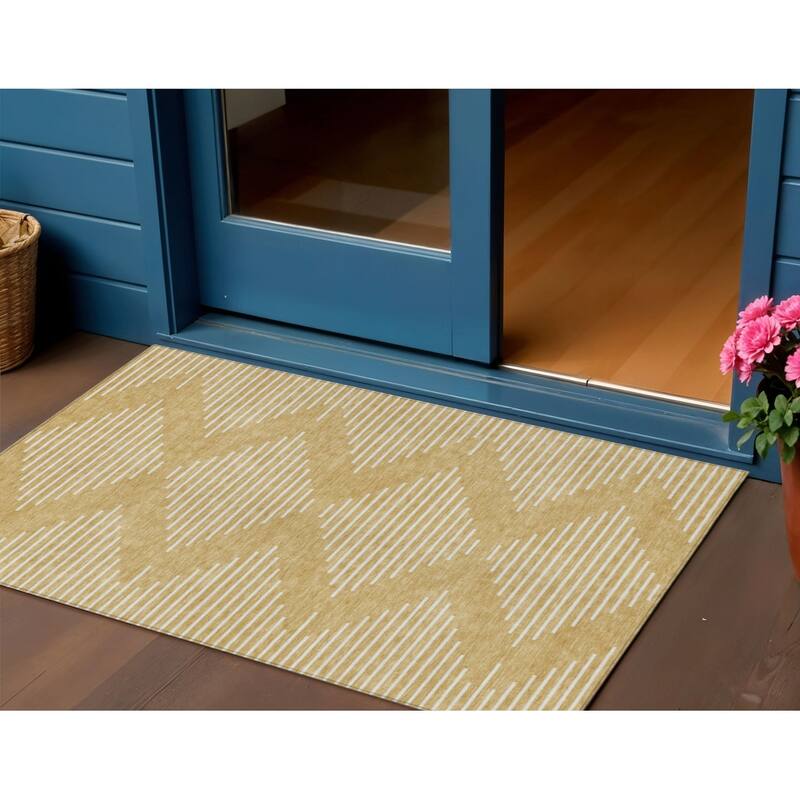 HomeRoots Geometric Transitional Rectangle Outdoor Rug - 3' x 5'