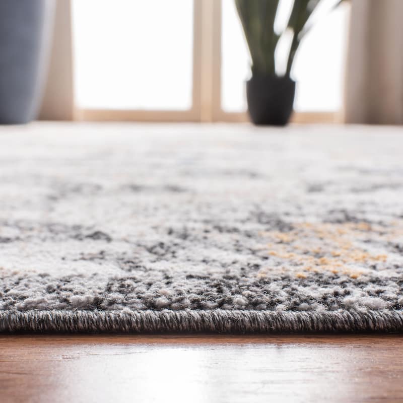 SAFAVIEH Liberty Eyrin Floral Distressed Rug