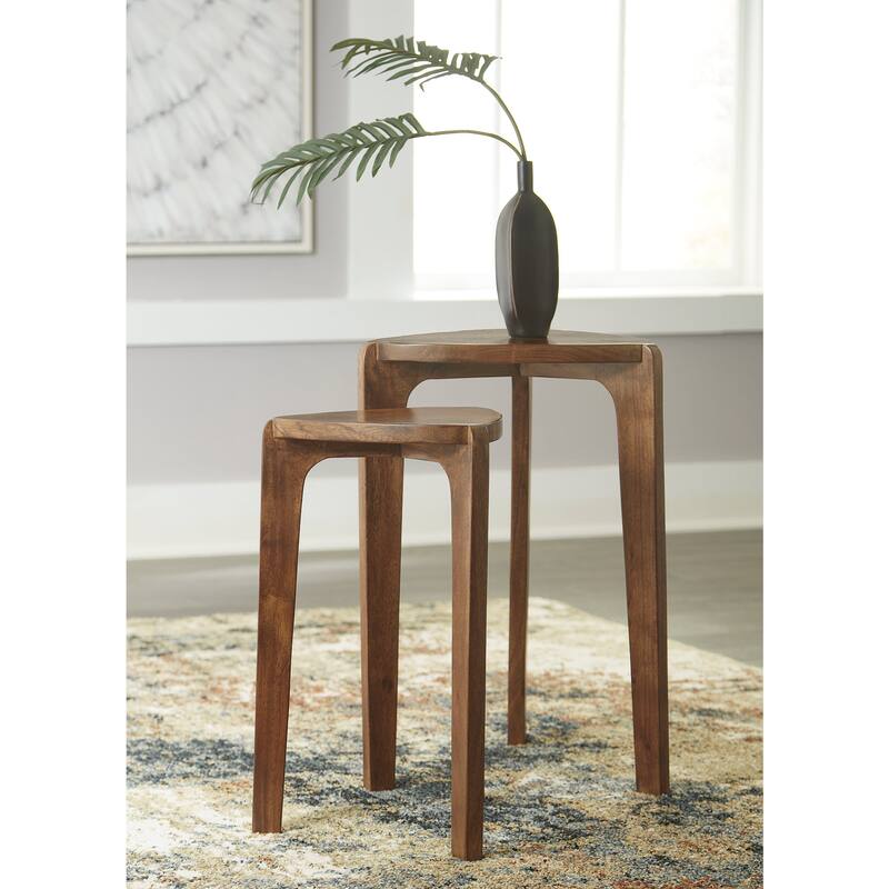 Signature Design by Ashley Brynnleigh Medium Brown Accent Table (Set of 2) - 15"W x 15"D x 24"H