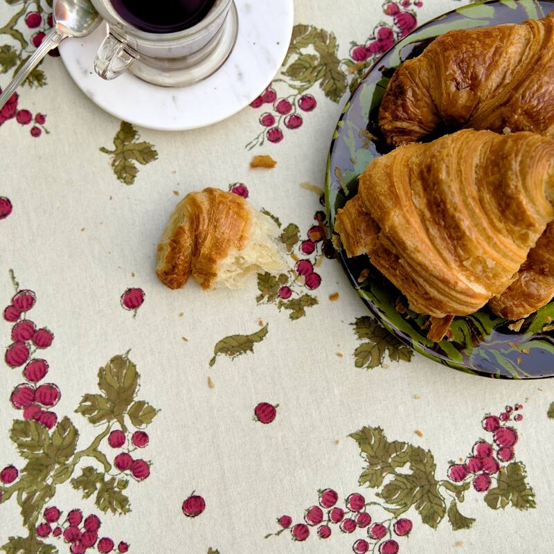 Couleur Nature Gooseberry Red/Green Rectangular Cotton Tablecloth
