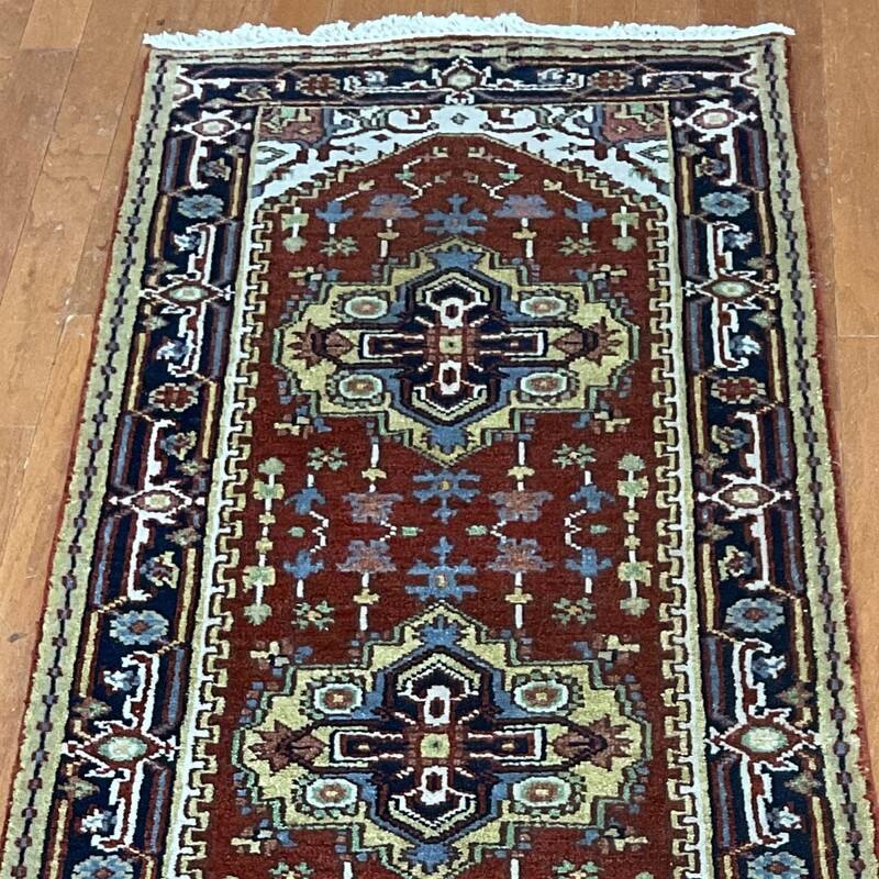 Handmade One-of-a-Kind Heriz Wool Oriental Rug 2'7 x 7'10 - 2.7 x 7.10