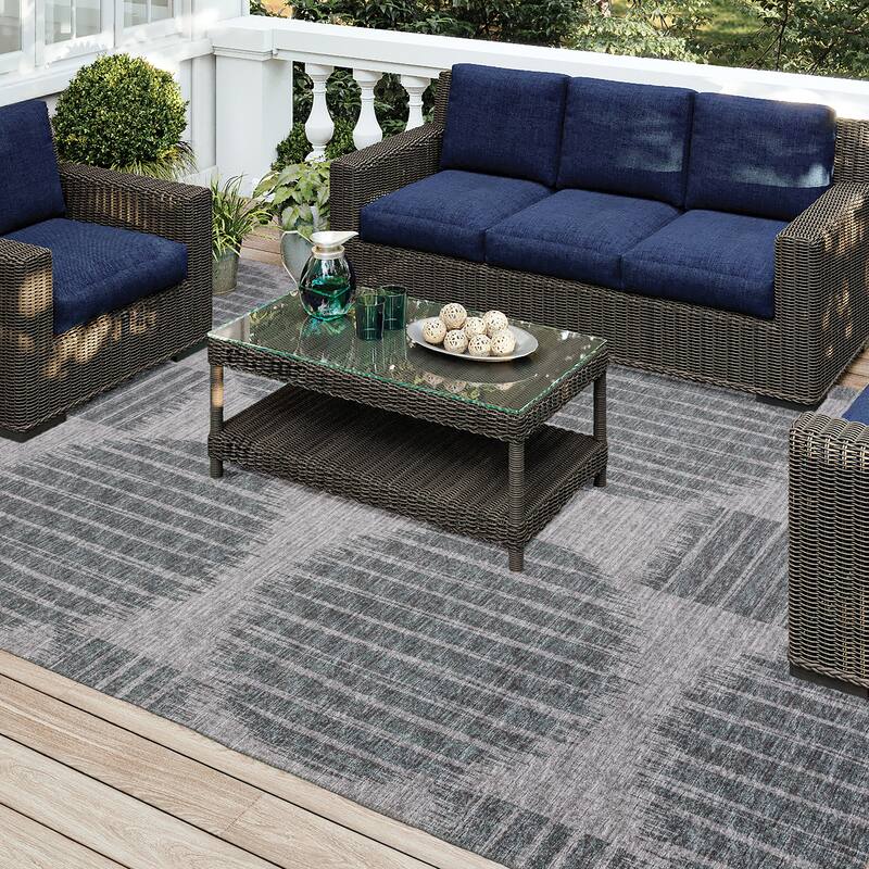 Indoor/ Outdoor Yuma Circles Washable Rug - 8' x 10' - Light Grey