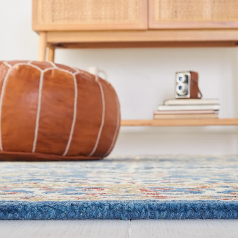 SAFAVIEH Handmade Antiquity Mirosava Traditional Oriental Wool Rug