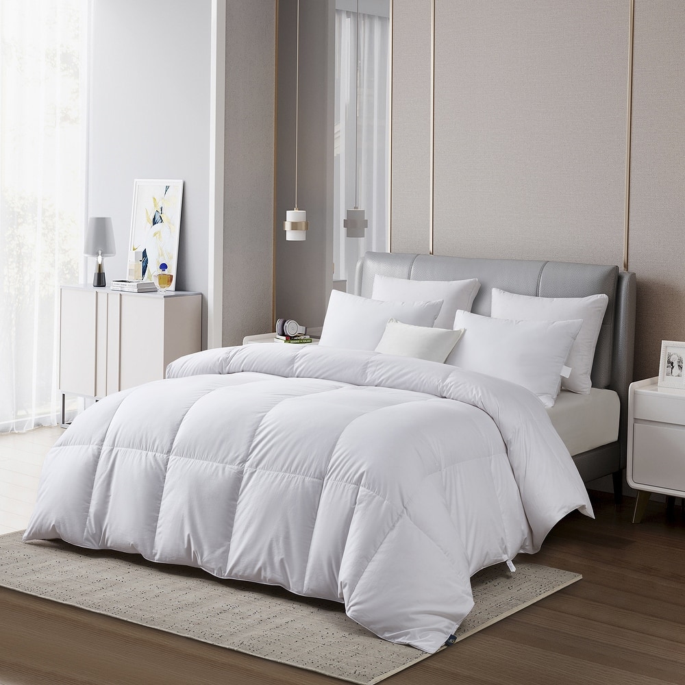 Serta 400 Thread Count European White Goose Down Comforter