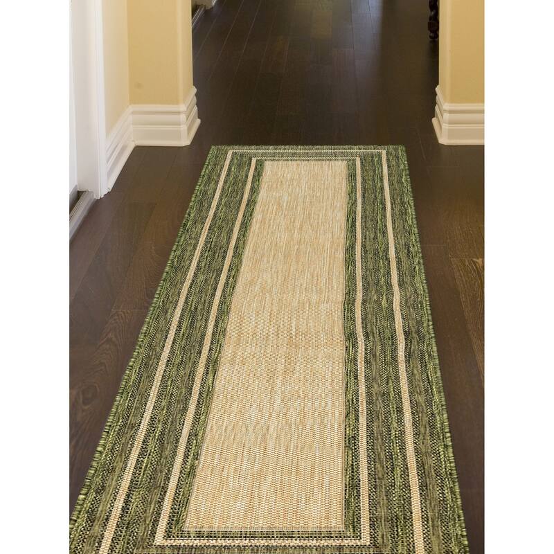 Liora Manne Carmel Multi Border Indoor/ Outdoor Area Rug