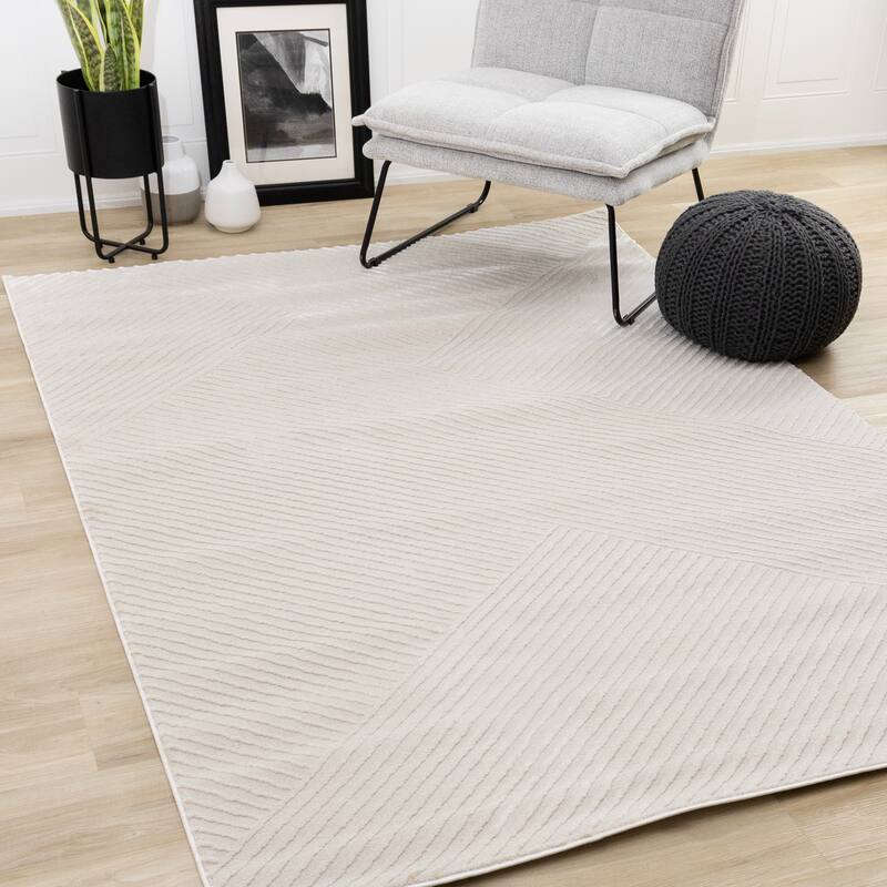 Textured Cream Triangular Lines Rug, 5'3" x 7'7"