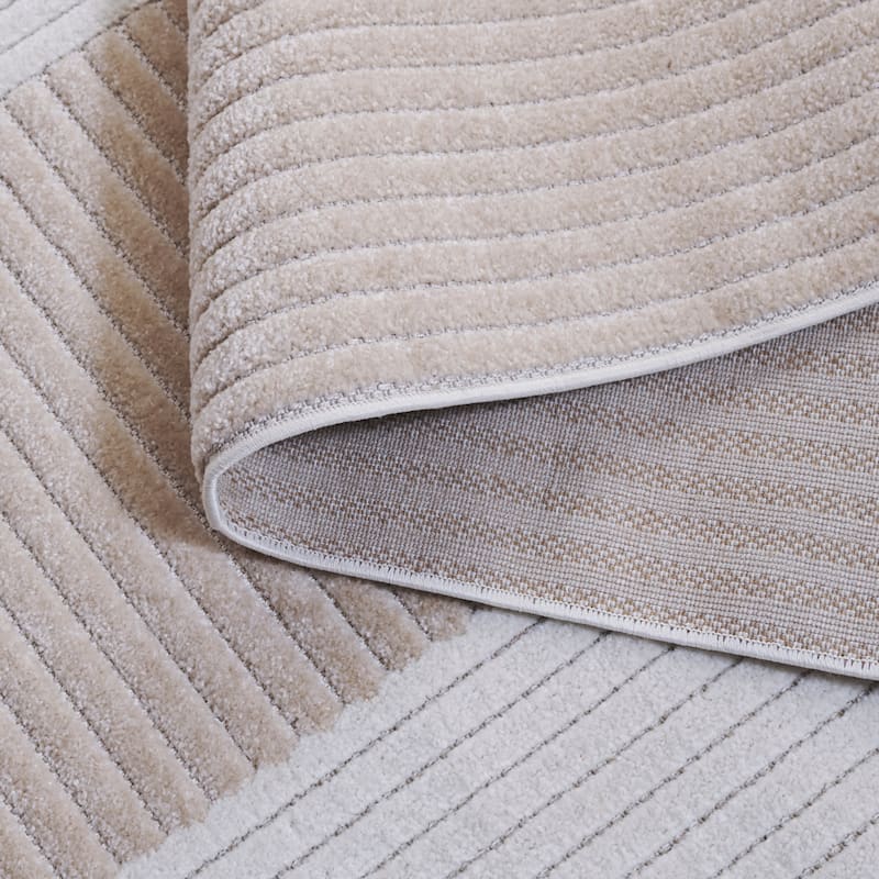 SAFAVIEH Contour Martyna Modern Stripe Rug - 5'3" x 7'6"