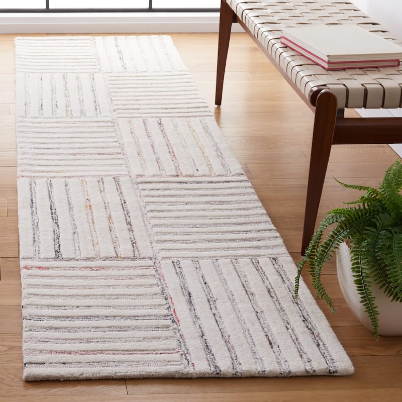 SAFAVIEH Handmade Metro Mavluda Stripe Wool Rug - 2'3" x 9' Runner - Red/Ivory