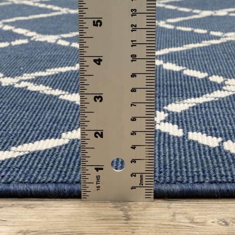 Miramar Nautical Rope Lattice Navy/ Ivory Indoor/Outdoor Area Rug-
